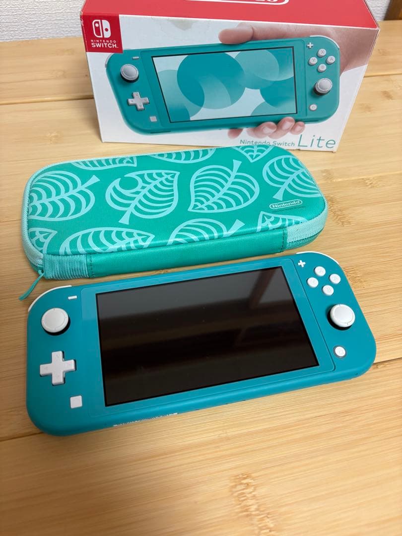 【美品】Nintendo Switch Lite 本体(どう森ケースつき)
