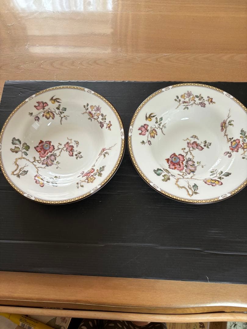 希少❣️未使用美品❣️ウエッジウッド スワロー シノワズリ スープ皿2枚廃盤黒壺