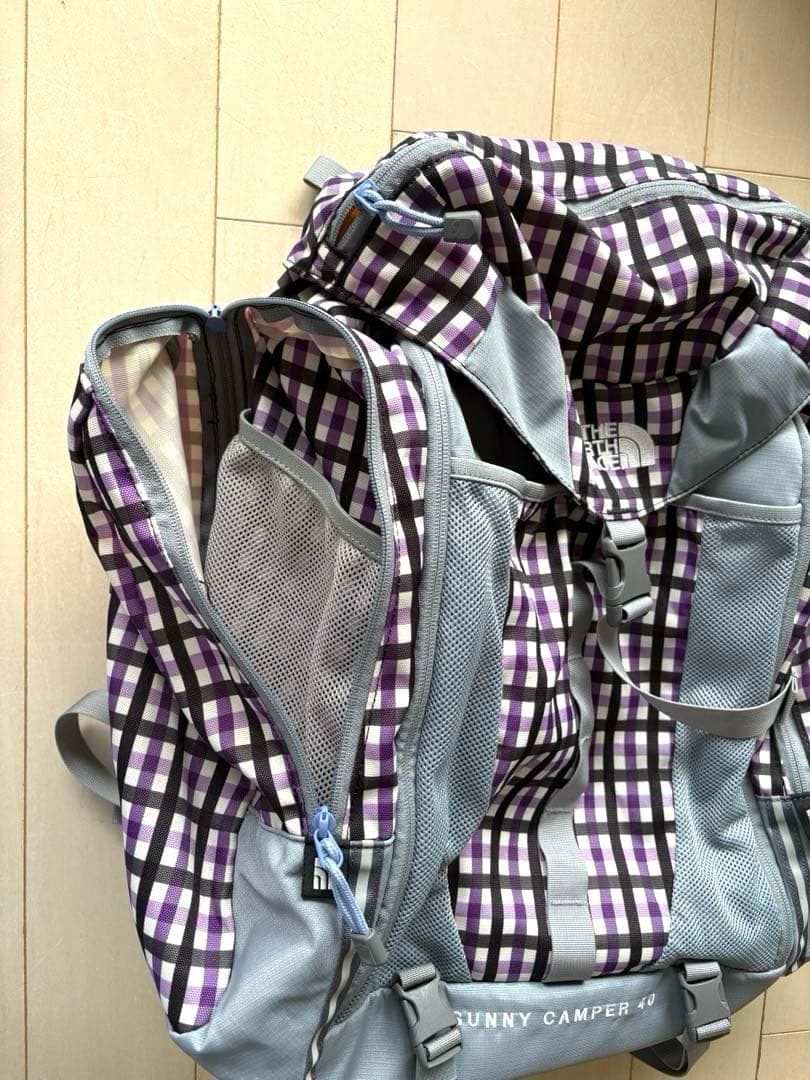 ザノースフェイスSUNNY CAMPER 40リュック 紫と白のチェック柄