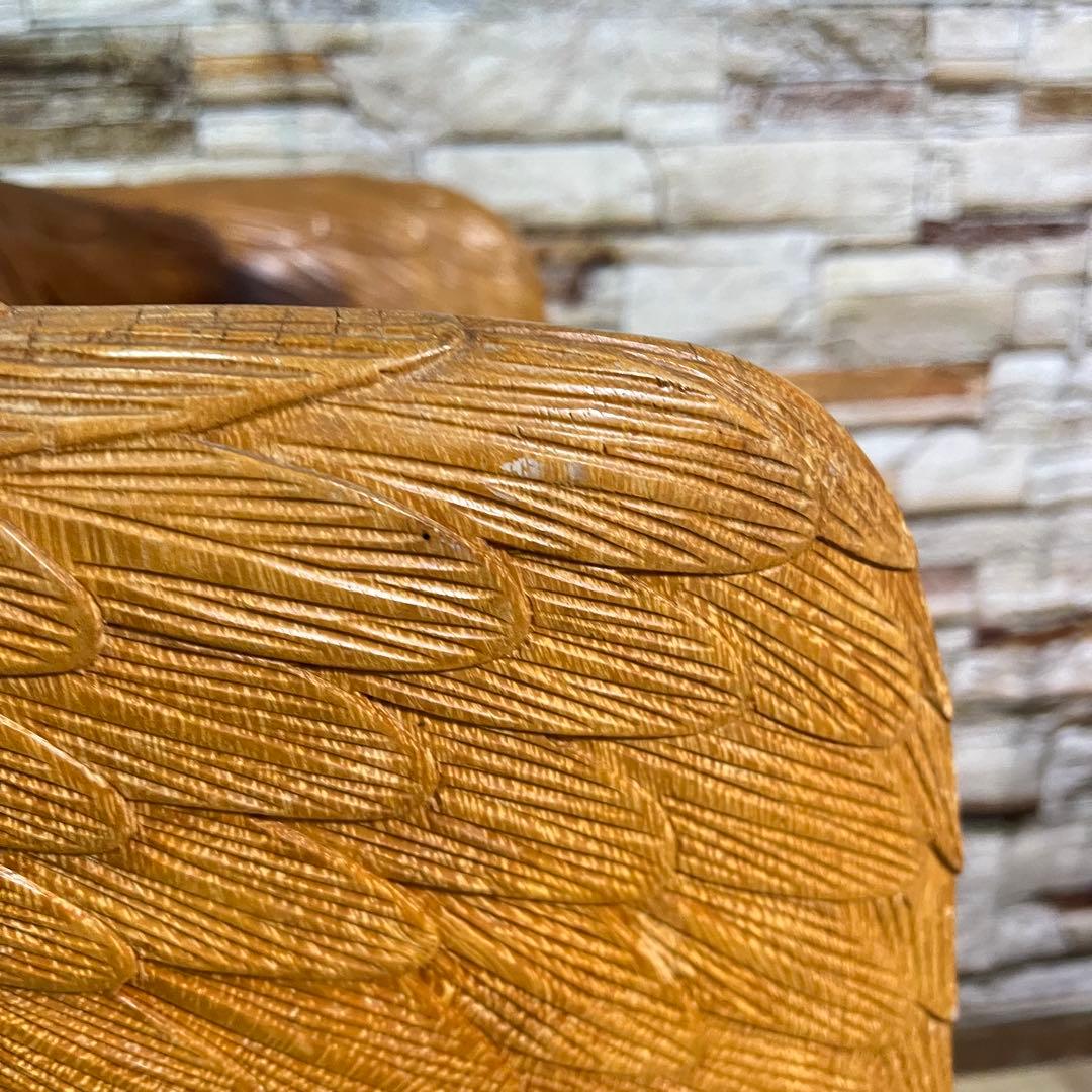 ꧁ヴィンテージ家具꧂ワシと少年の木彫りアームチェア 無垢 アンティーク 椅子