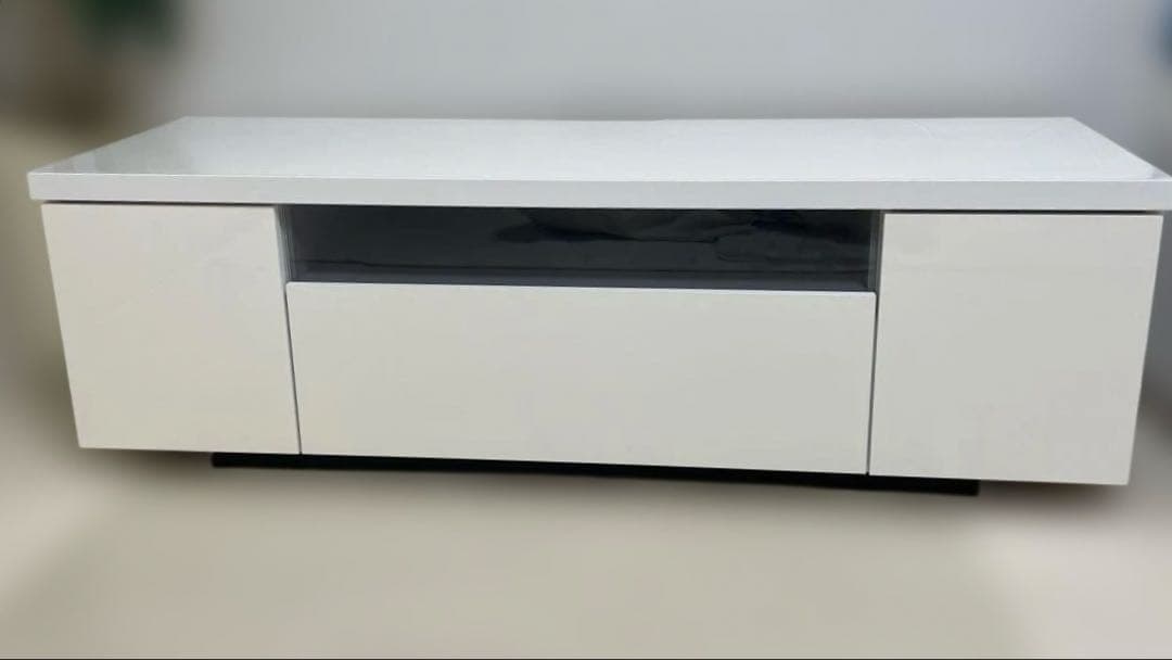 鏡面ホワイトテレビ台 シンプルデザイン