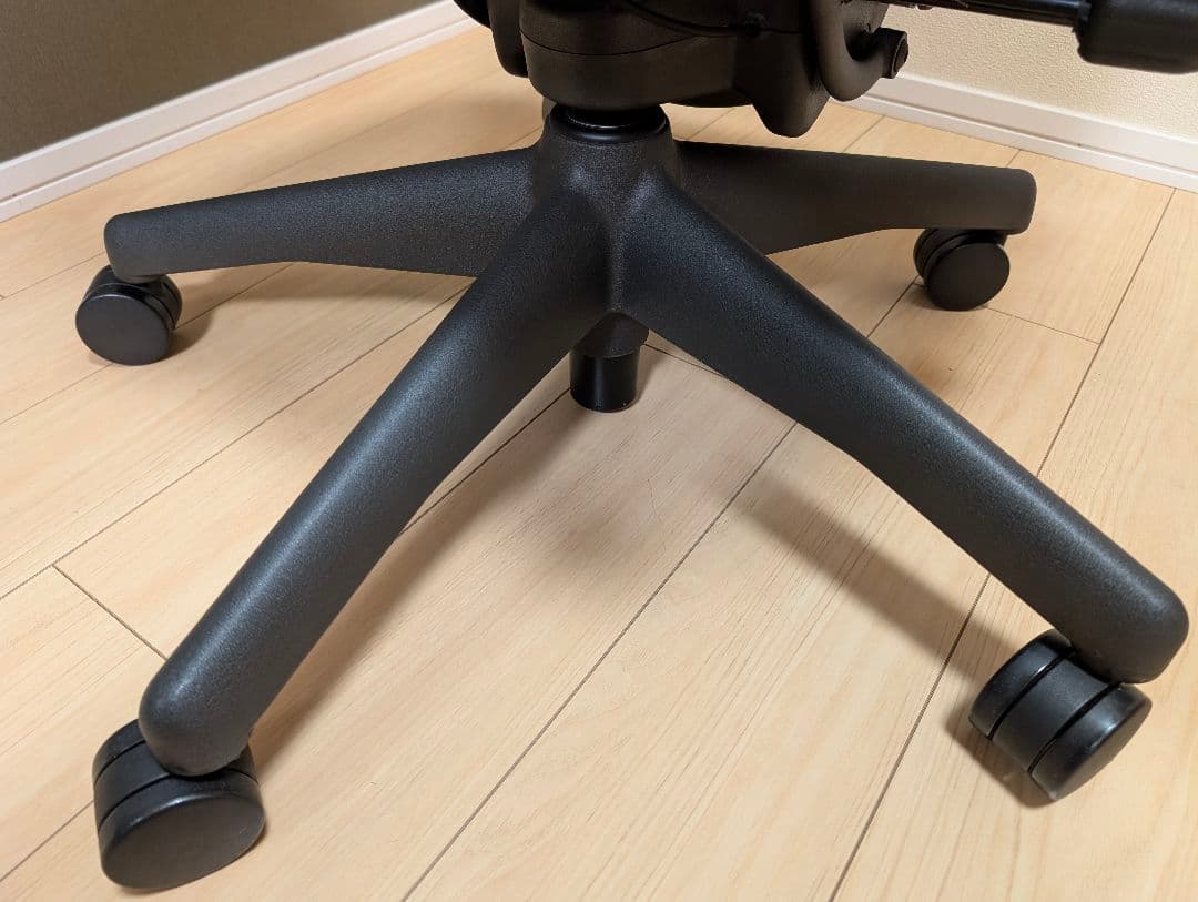 【バ・ロンさま】ハーマンミラー アーロンチェア Bサイズ フル装備