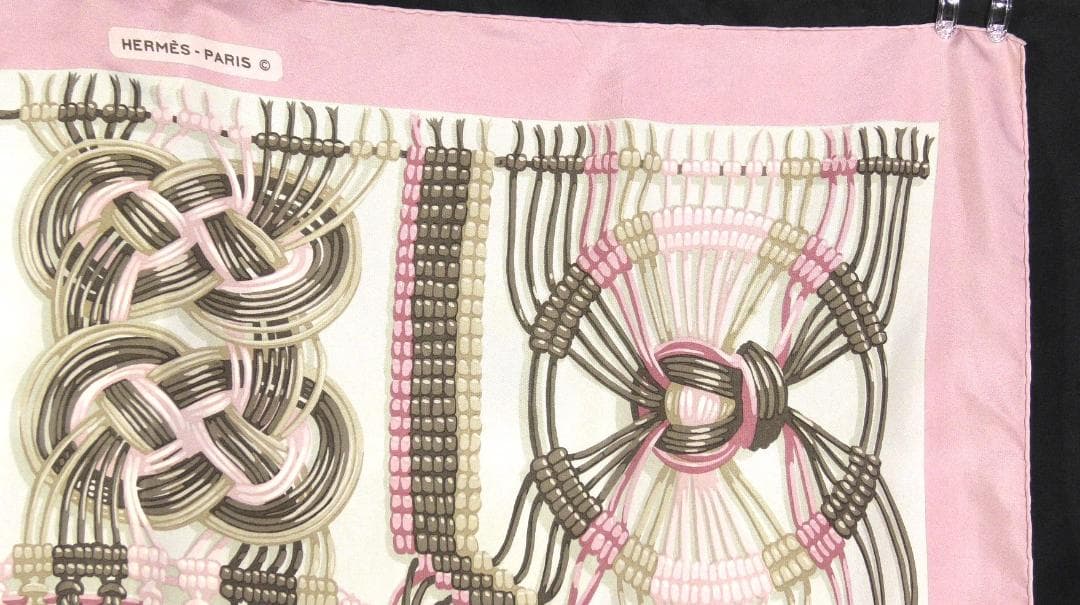 HERMES エルメス　大判スカーフ　カレ90　 D454