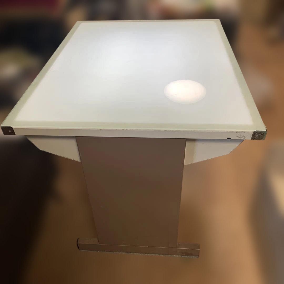 AYASEライトテーブル 電源コンセント付き