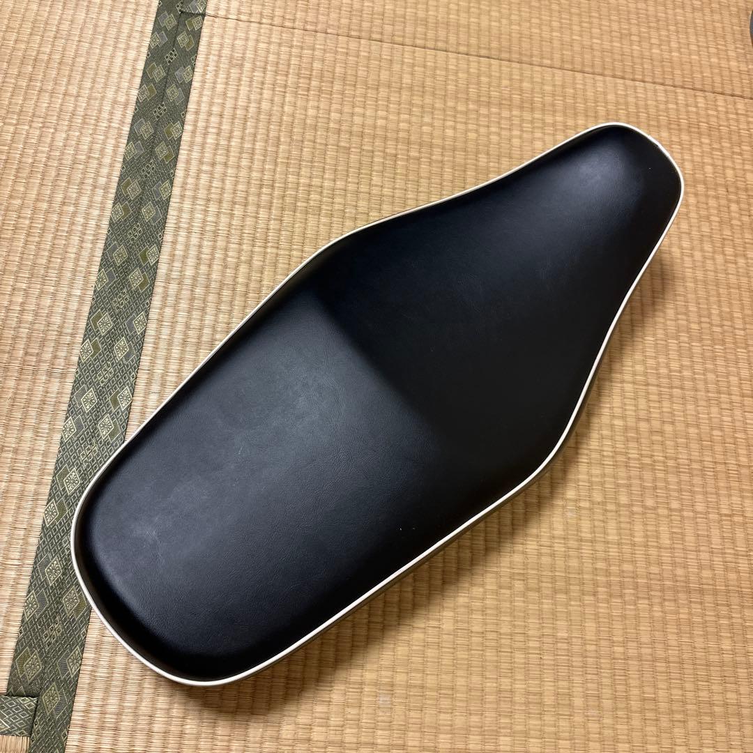 Kawasaki MEGURO K3メグロ純正シート　(中古品)１個