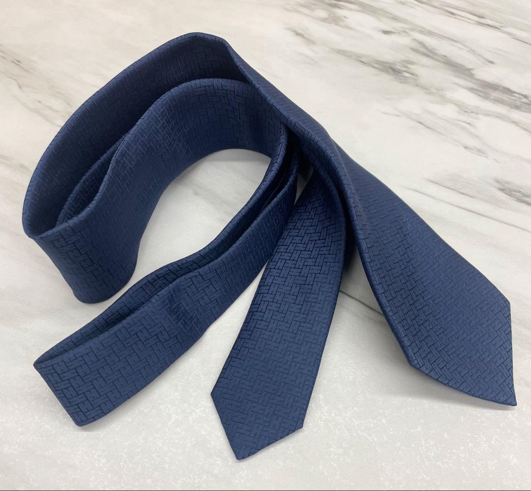 美品 エルメス ハイブランド ネクタイ ファソネ H柄 ネイビー 紺色