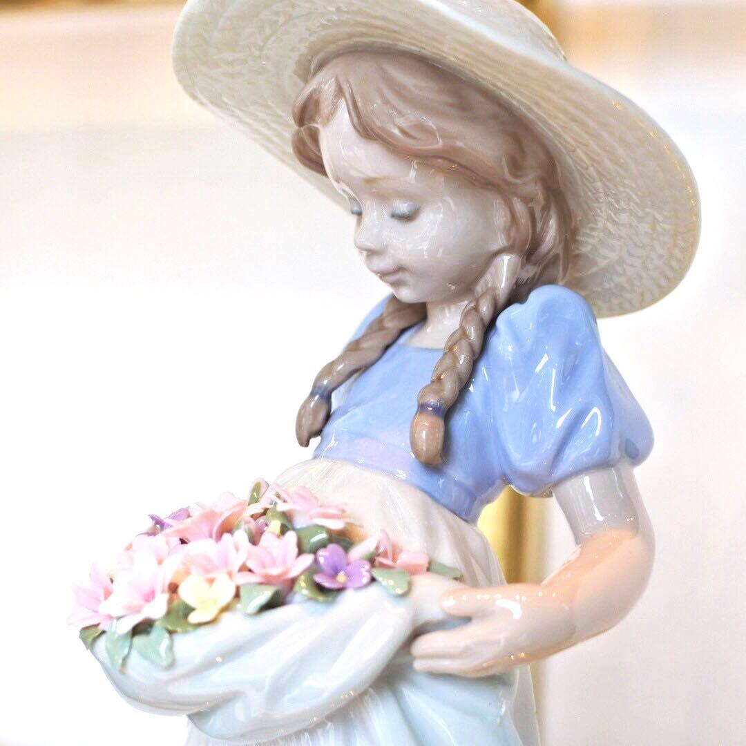 リヤドロ 限定廃盤品　「たくさん摘めたよ」大•正規品&完品です。ヴィンテージ