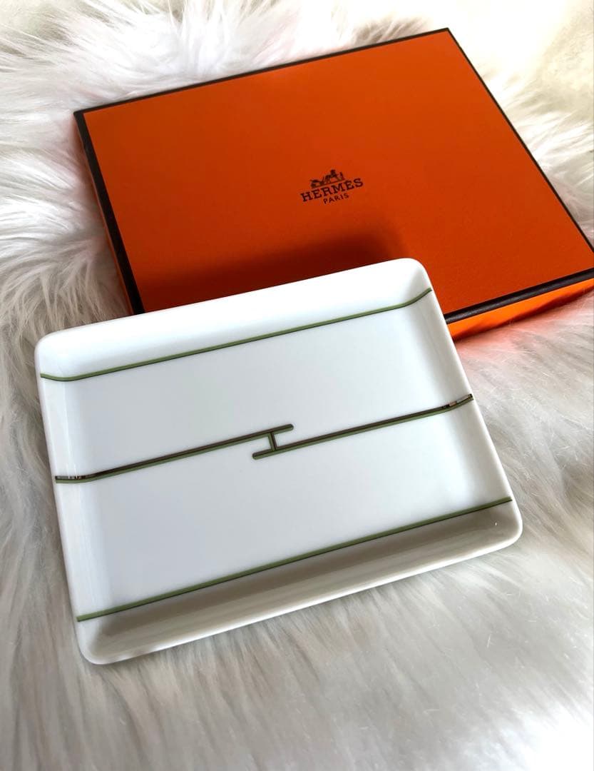 HERMÈS リズム スクエアプレート ホワイト×グリーン 箱・ショッパー付き