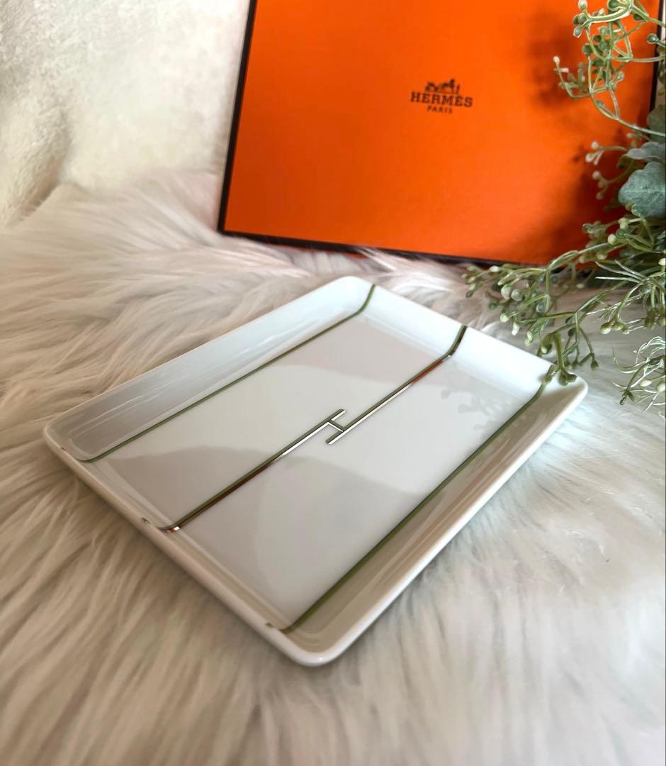 HERMÈS リズム スクエアプレート ホワイト×グリーン 箱・ショッパー付き