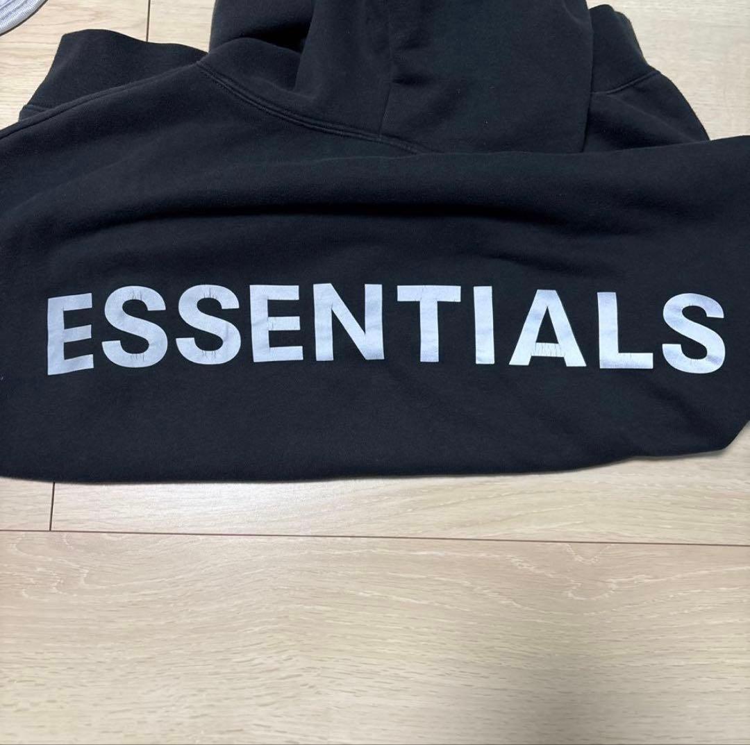 エッセンシャルズ　パーカー　ESSENTIALS