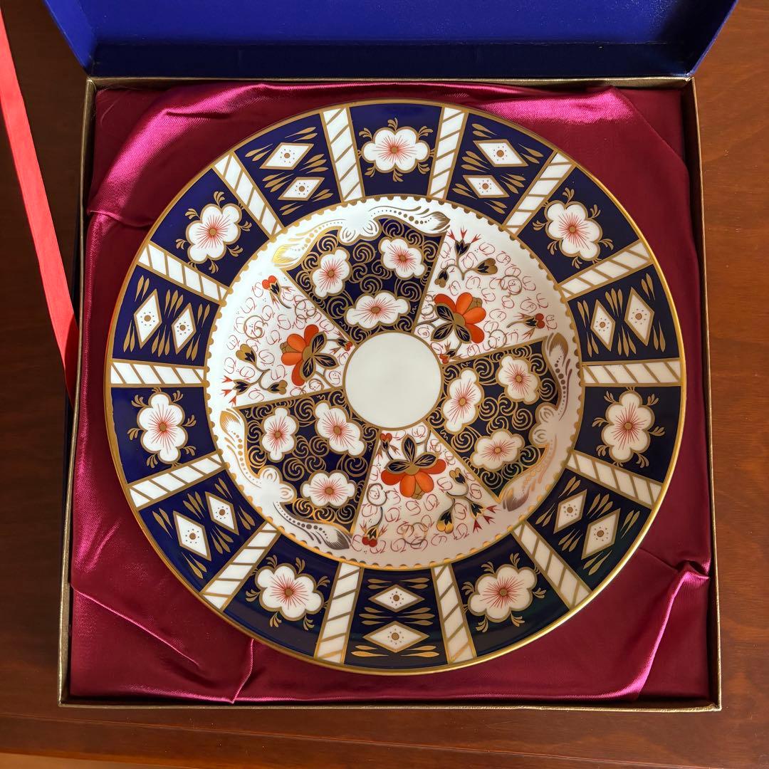 新品  ロイヤルクラウンダービーオールドイマリ桜プレート