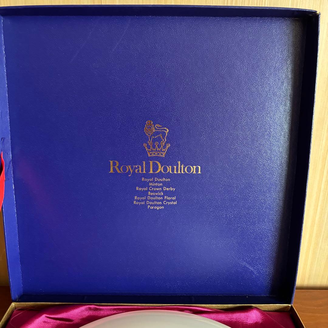 新品  ロイヤルクラウンダービーオールドイマリ桜プレート