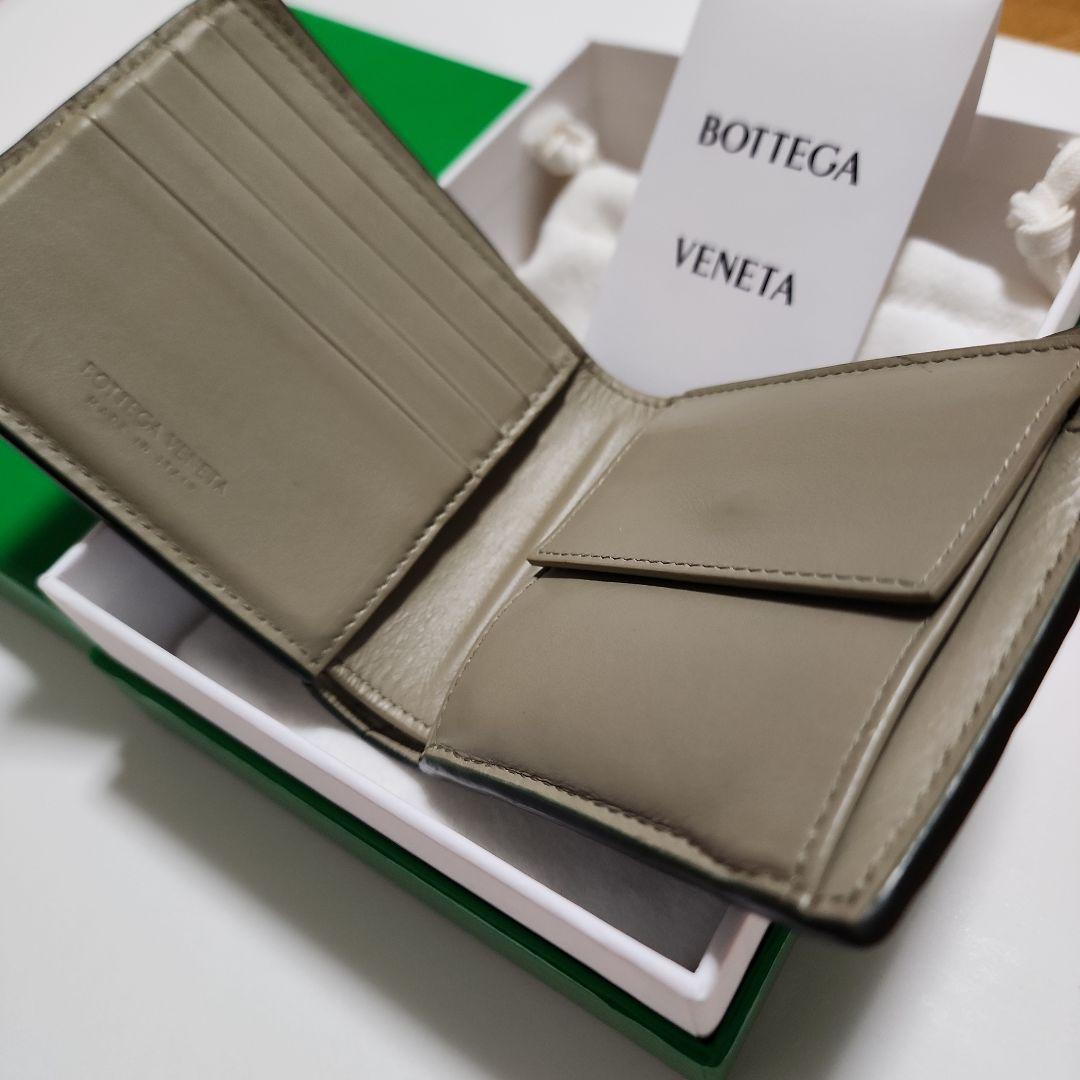 ボッテガヴェネタ　2つ折り財布