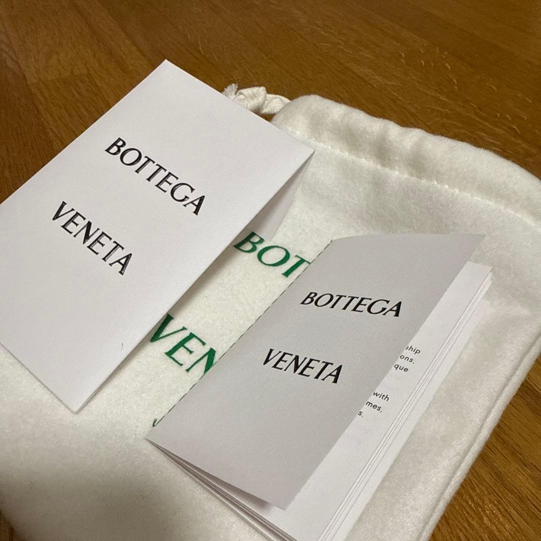 ボッテガヴェネタ　2つ折り財布