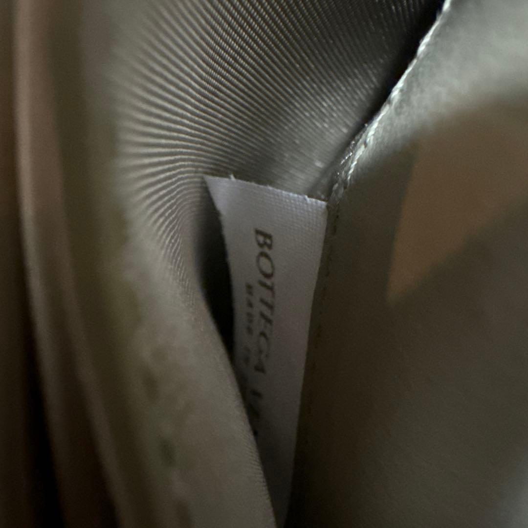 ボッテガヴェネタ　2つ折り財布