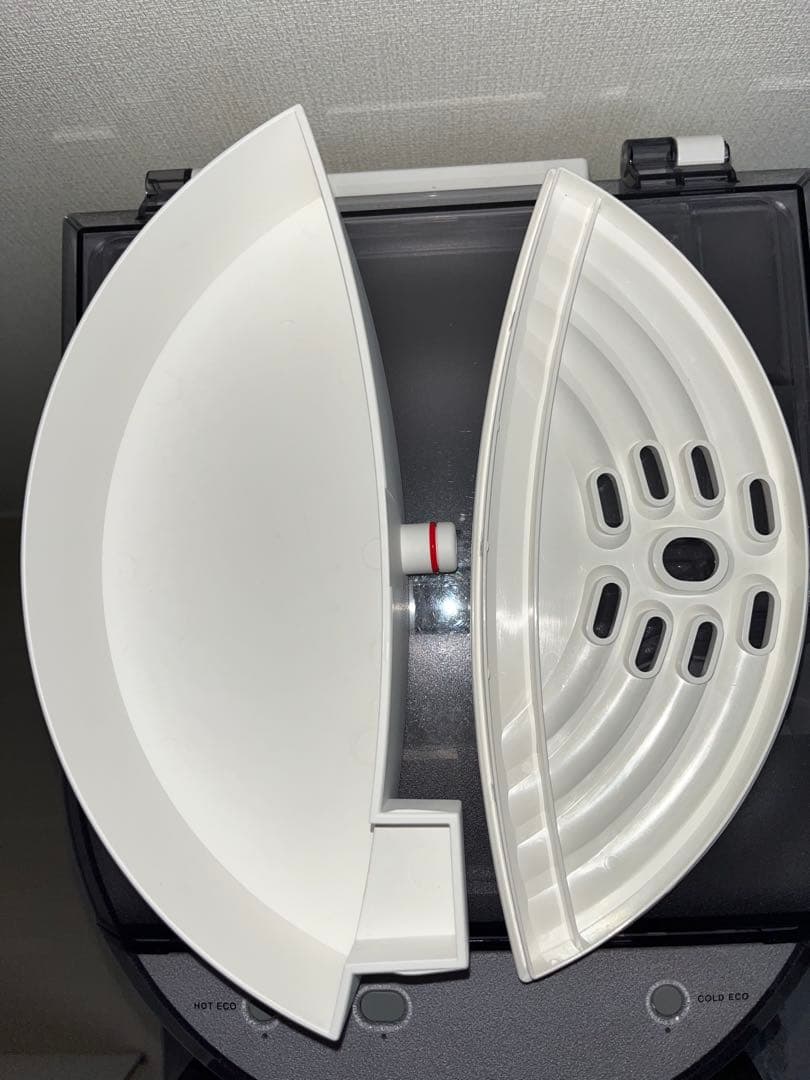 ウォーターサーバー　エブリィフレシャスtall 2024年製