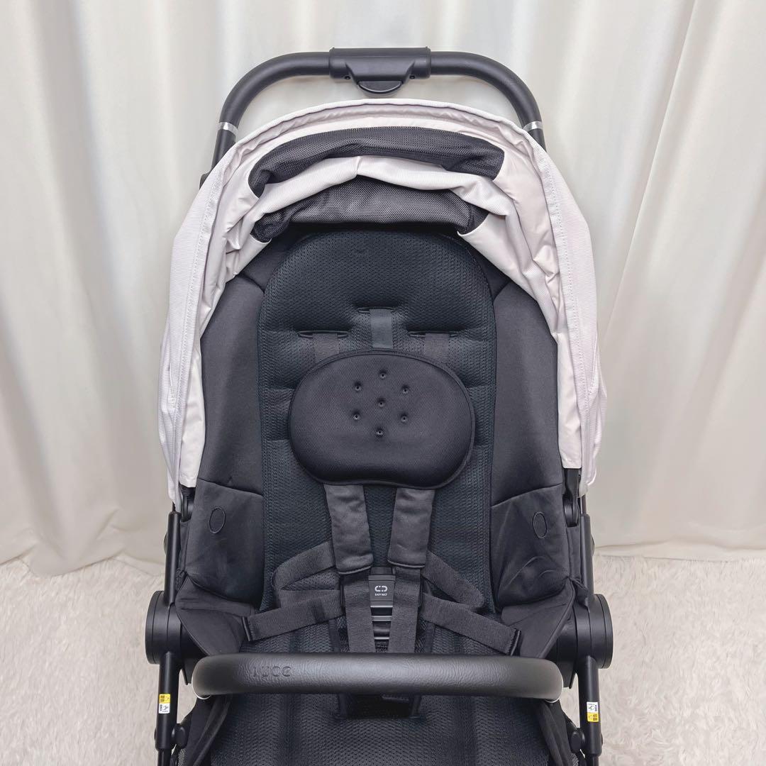 ✨2023年モデル✨新品級　アップリカ　ルーチェフリー　ベビーカー　説明書有❗️