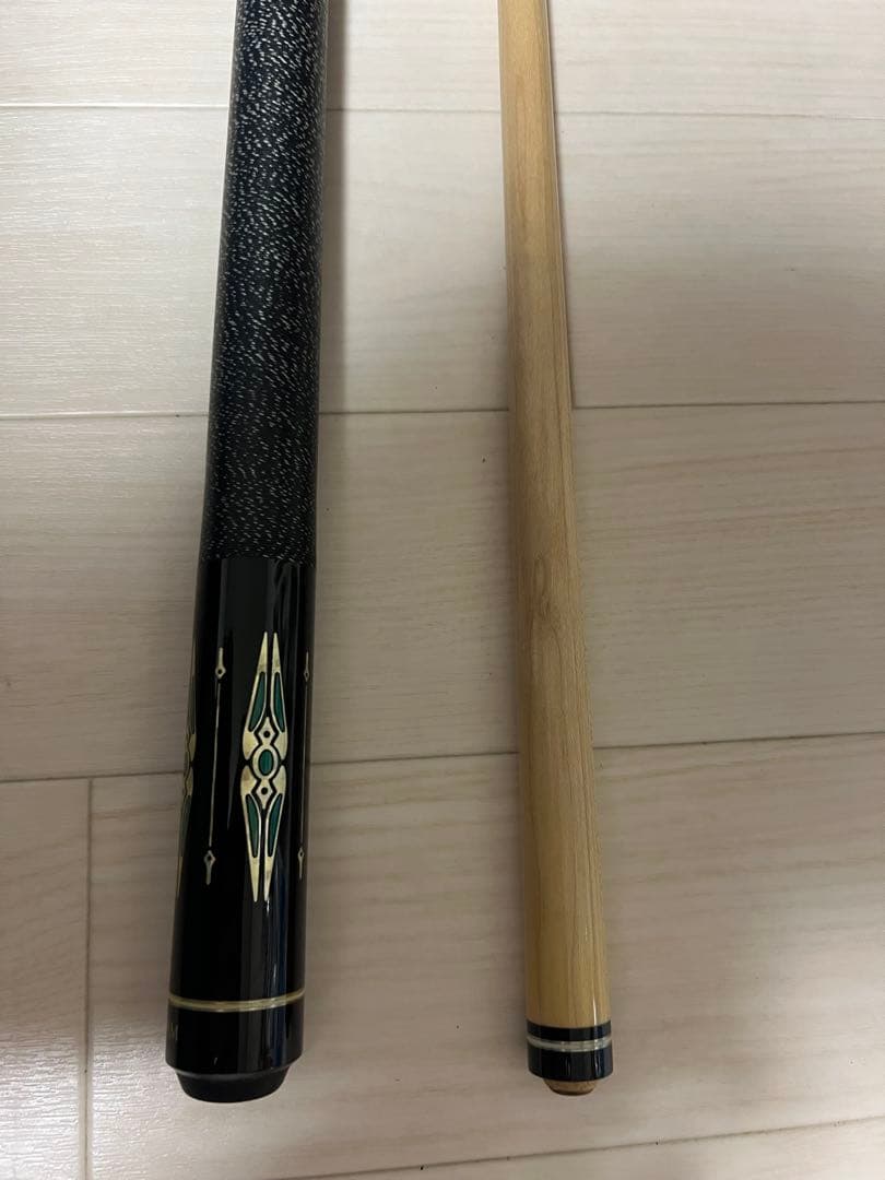 ビリヤードキュー　ADAM ⅩⅦ（ケース付き）