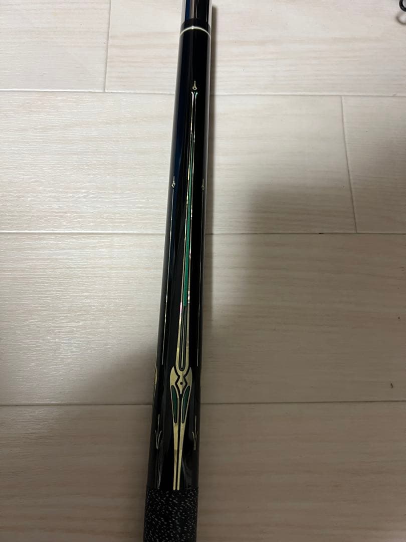 ビリヤードキュー　ADAM ⅩⅦ（ケース付き）