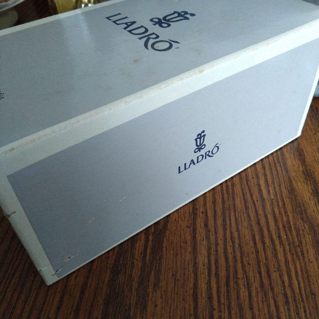 リヤドロ　イースターエッグ　犬　サイン入り