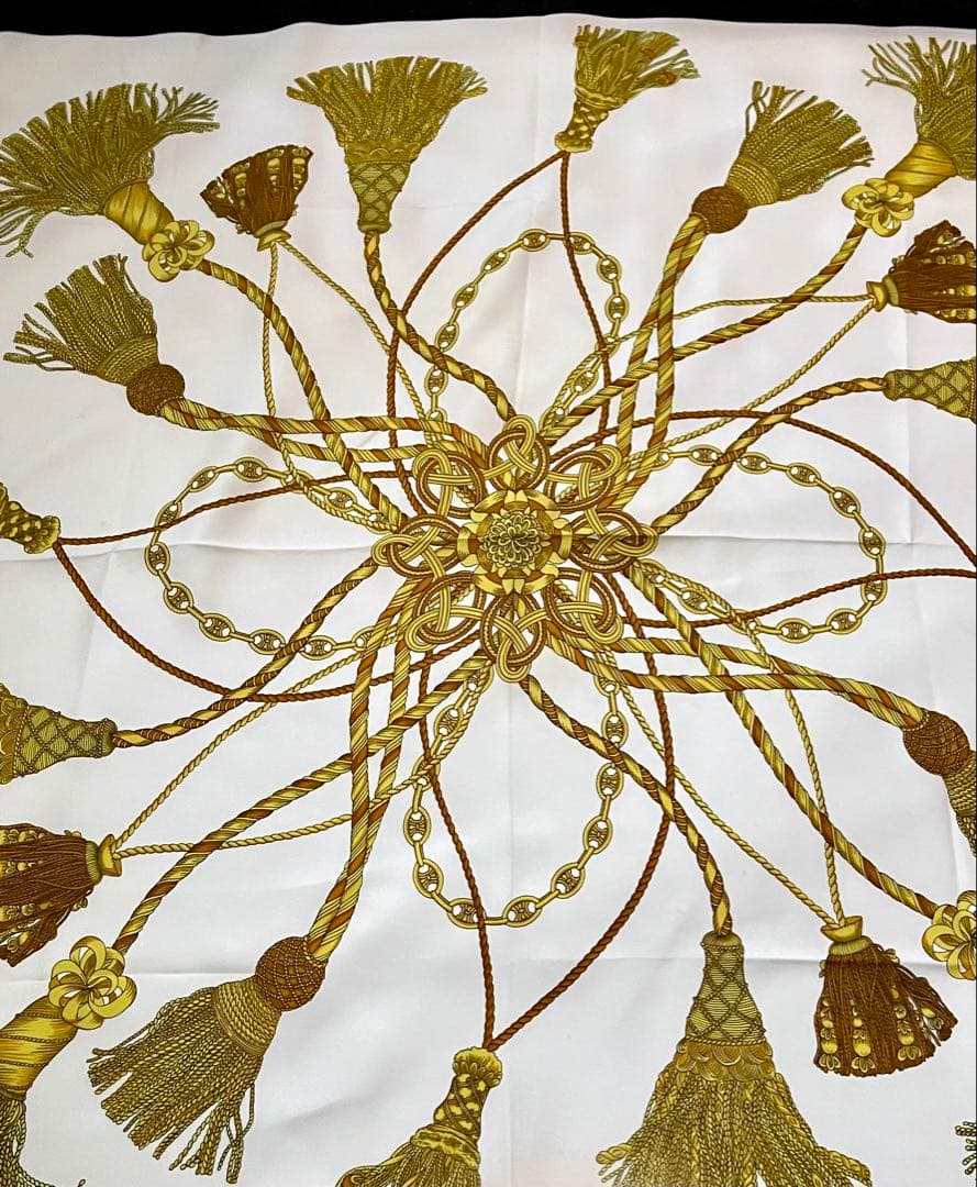 CELINE シルク　大判スカーフ　アイボリー　タッセル柄　極美品