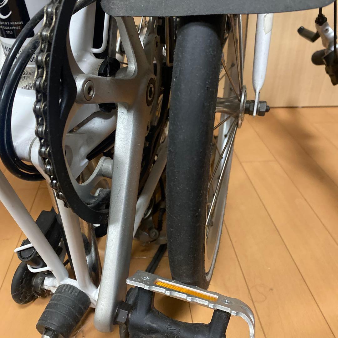 BROMPTON S6R ホワイト　プロンプトンの折りたたみ自転車