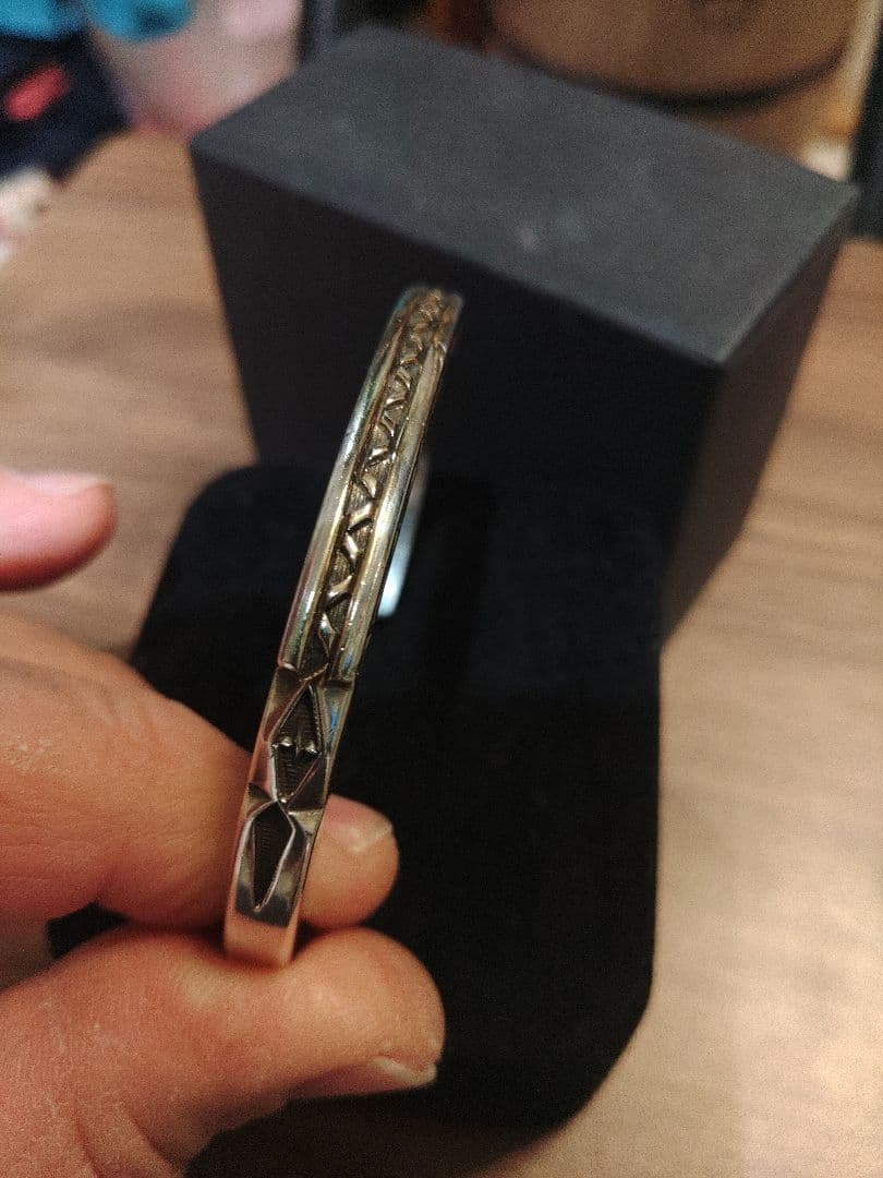 Navajoジェニファーカーティス K14 ヘビーゲージ 3面バングル