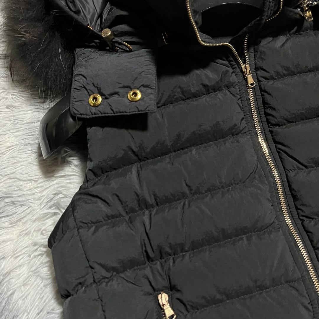 美品 TATRAS オルシエラ ダウンベスト ラクーンファー　3way 黒　02