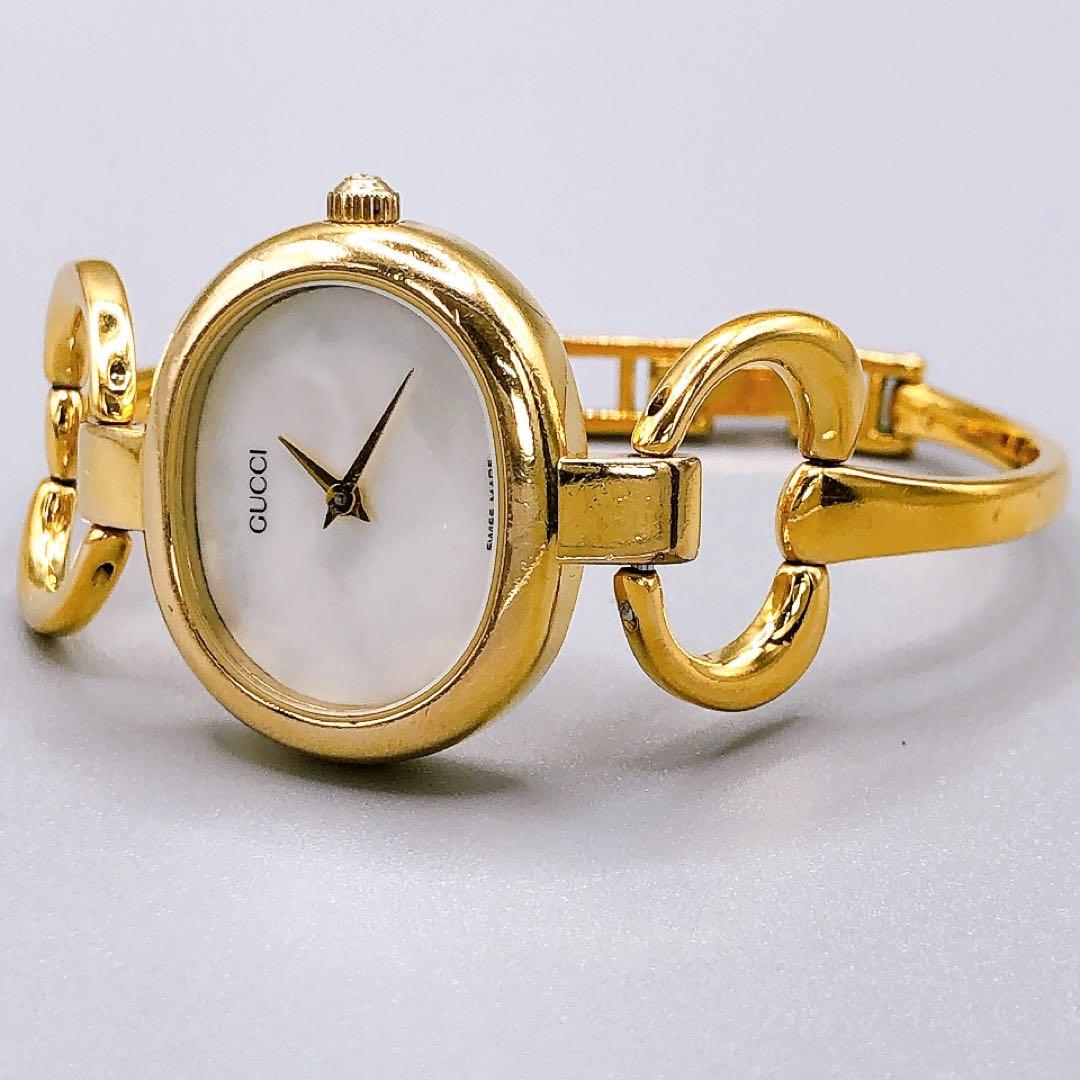 GUCCI ゴールド レディース腕時計 1600 クォーツ　電池交換済　シェル
