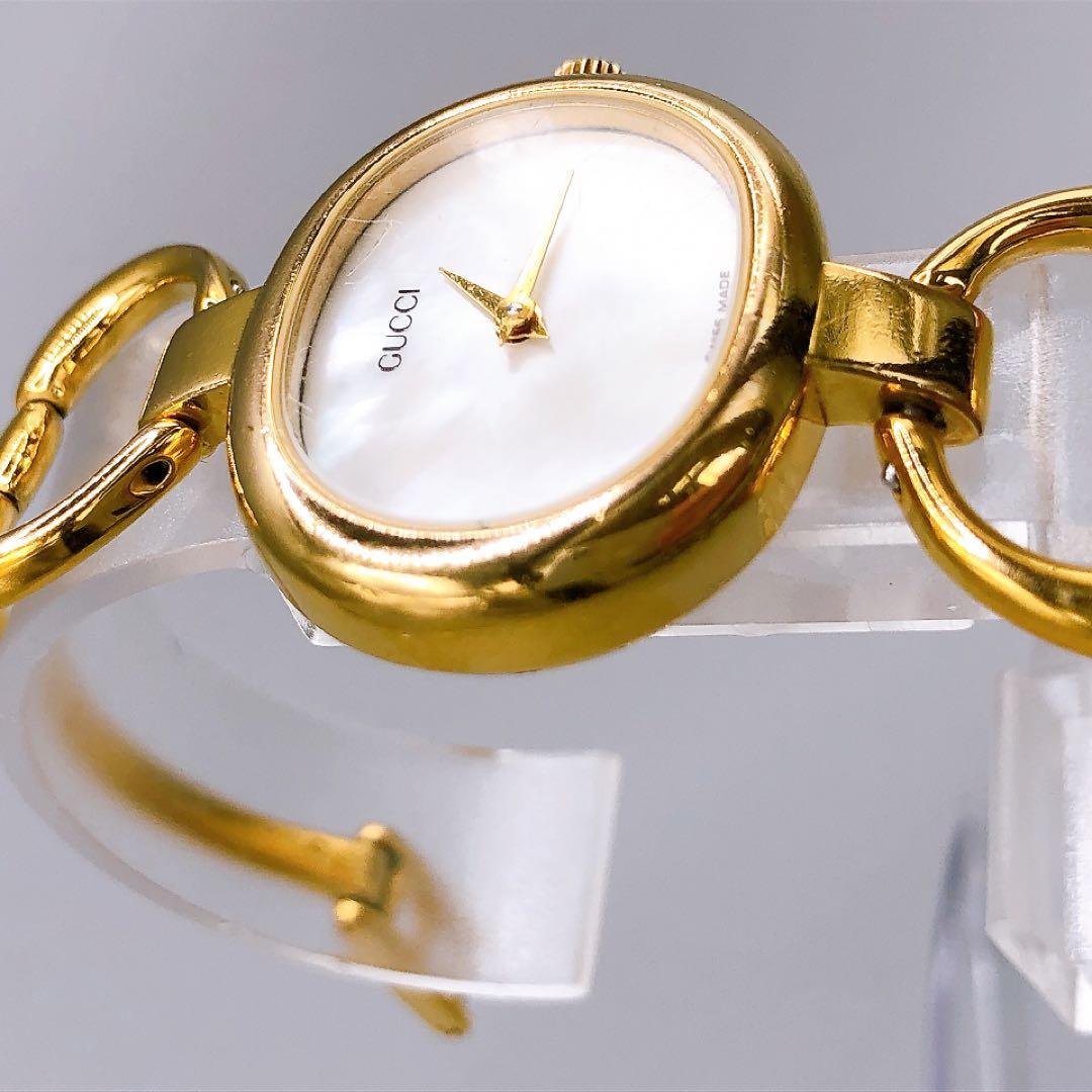 GUCCI ゴールド レディース腕時計 1600 クォーツ　電池交換済　シェル