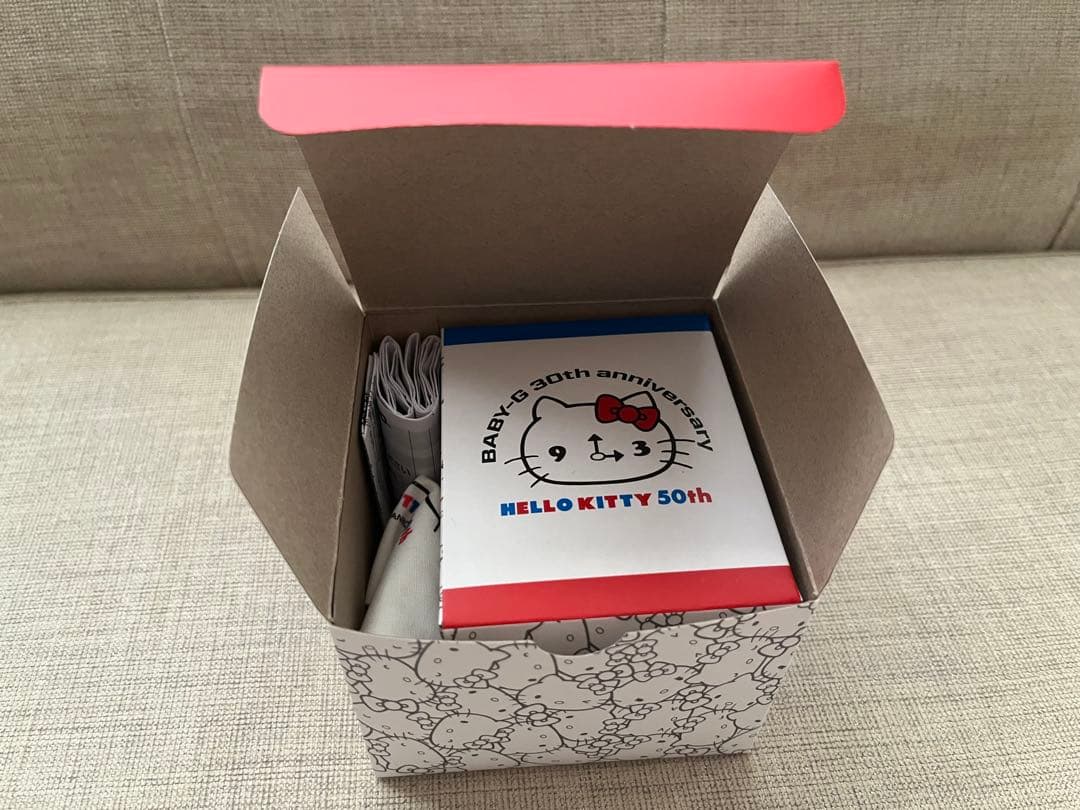 【完売品】BABY-G Hello Kitty コラボモデル　Gショック　キティ