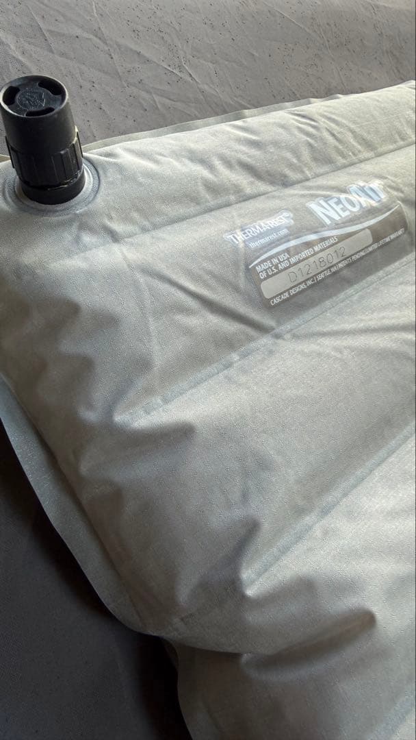 【未使用・エア漏れなし】サーマレスト NEOAIR 厚手エアーマット 冬キャンプ