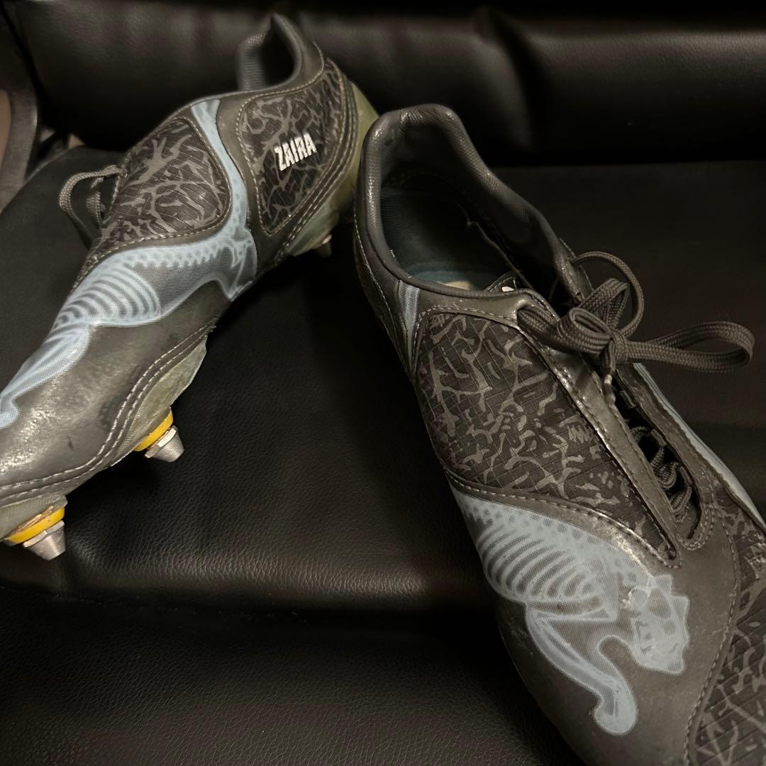 グティ　実使用スパイク　レアルマドリード　本物　プーマ　ロナウド　ジダン　ラモス