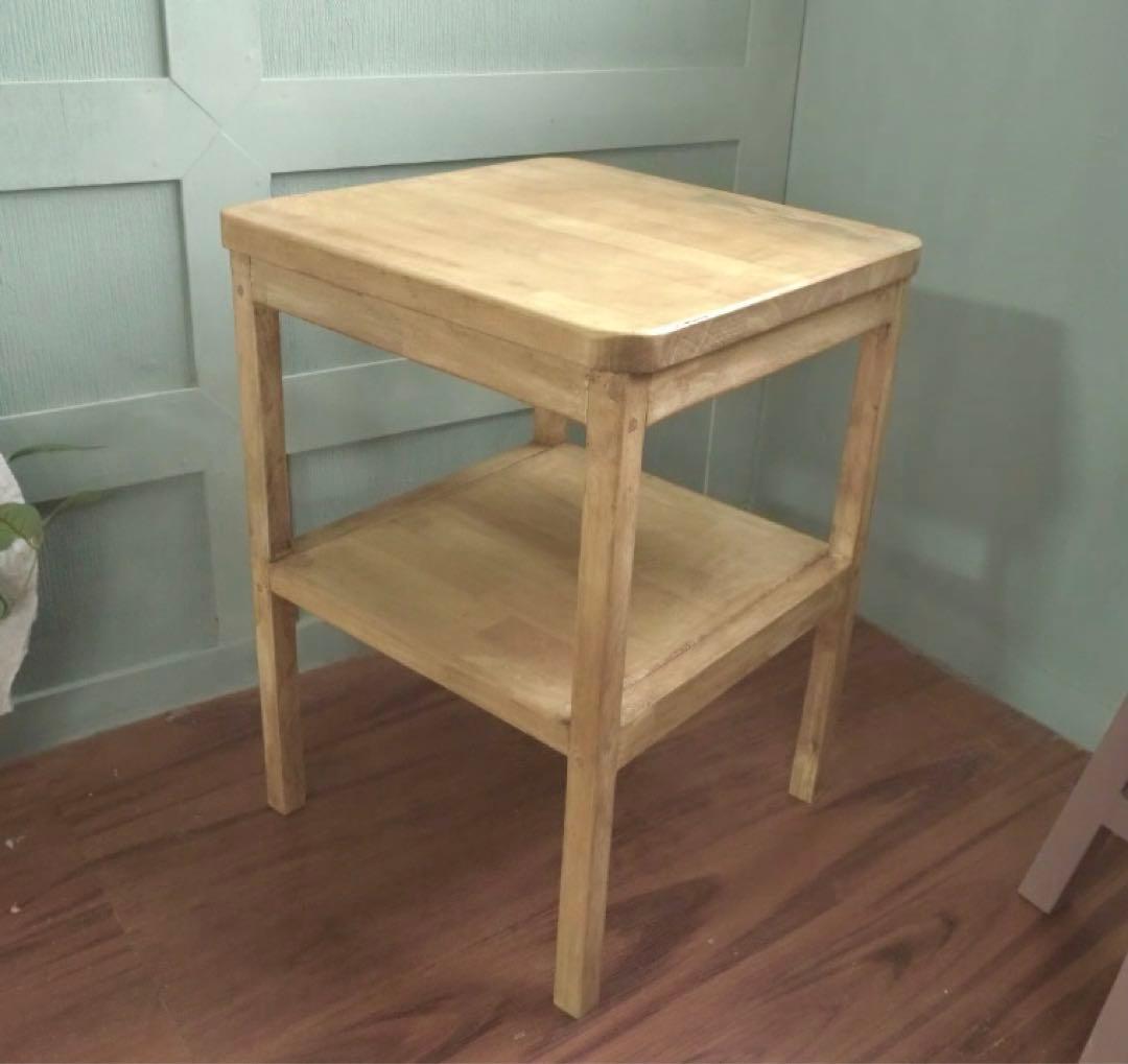 高さ56㎝　頑丈なナイトテーブル　サイドテーブル