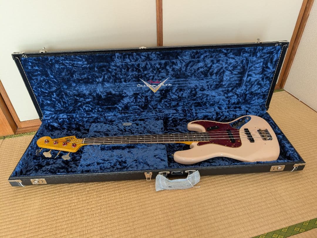 ベース FENDER USA Custom Shop 1964 JAZZ BASS