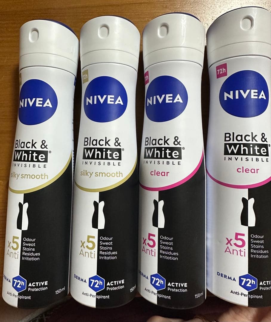 NIVEA Black & White Invisible 15本
