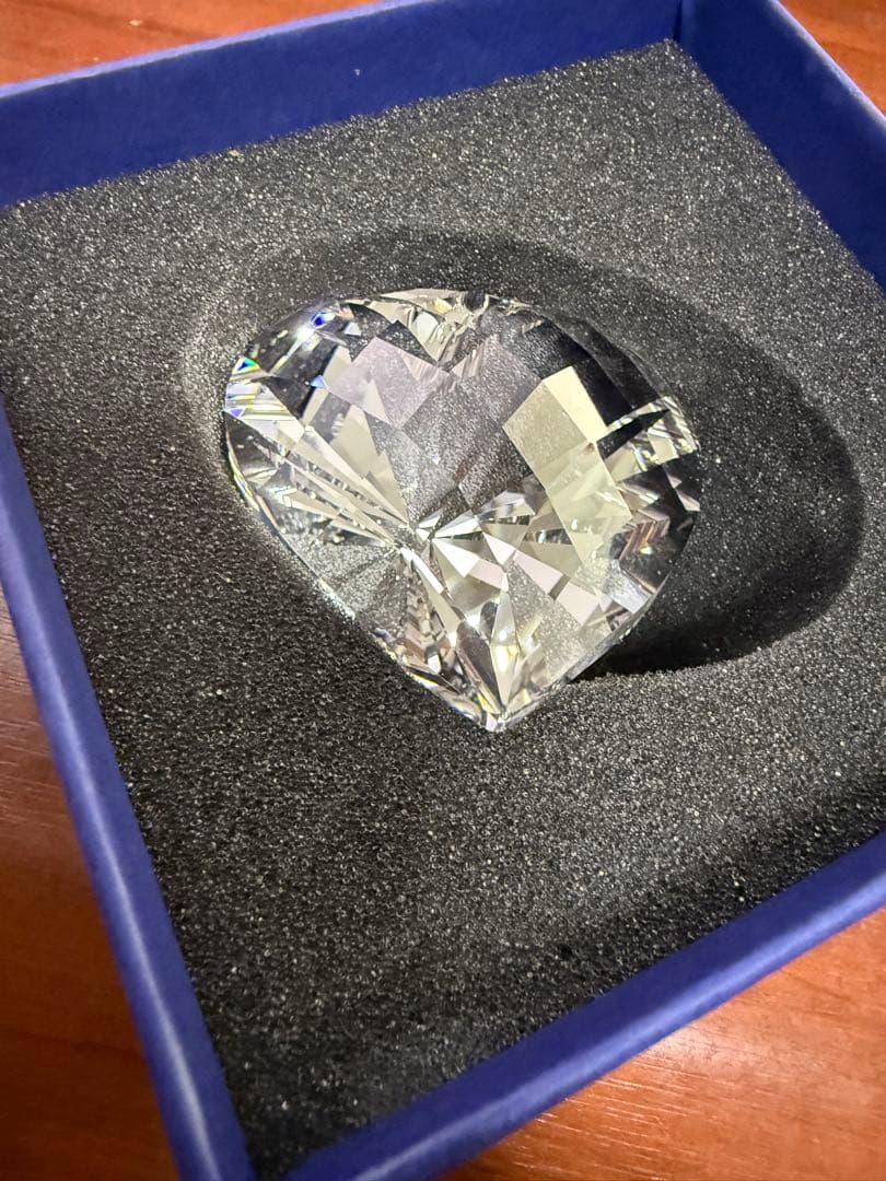 【極美品】SWAROVSKI ハートクリスタル 置物 正規品 ギフト向け