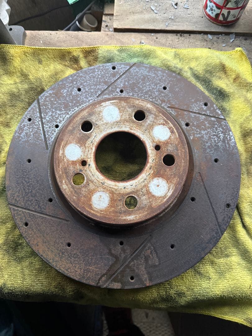 18クラウン　ブレーキローター