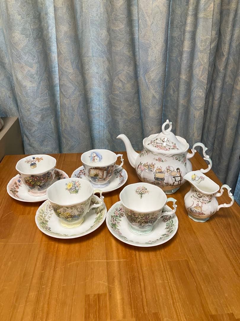 ロイヤルドルトン ブランブリーヘッジ 10点セット 【破損あり】【箱なし】