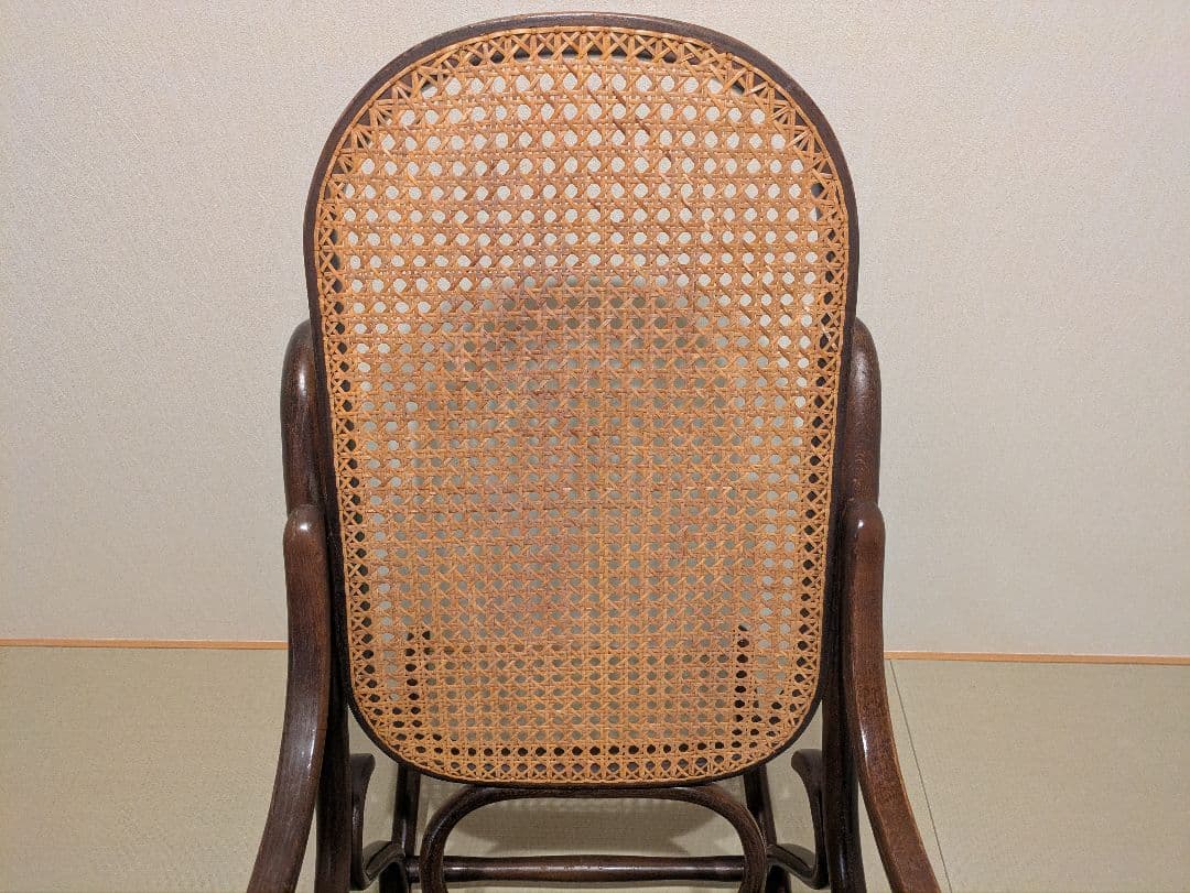 【ポーランド製】 曲木ロッキングチェア×ラタン張り アンティーク調 木製椅子