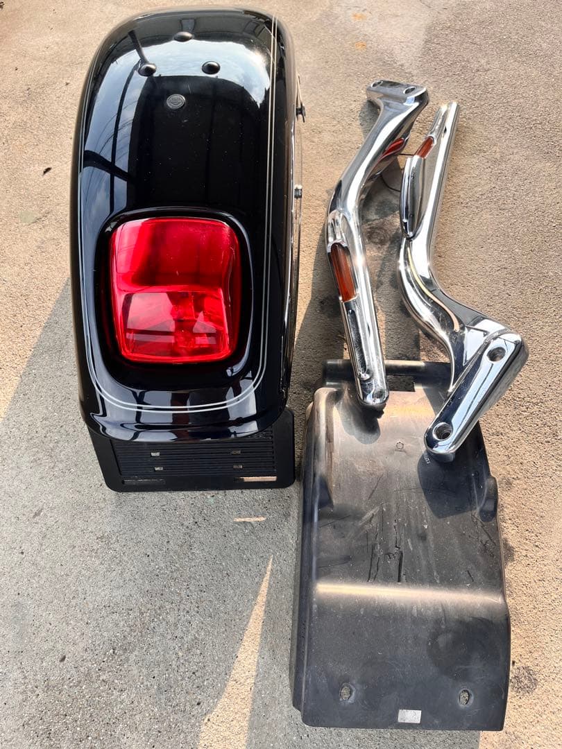 ハーレーダビッドソン　リアフェンダー　ウインカー付き　クリアキン