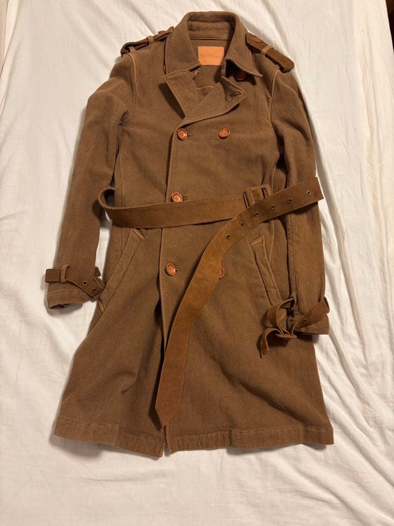 イサムカタヤマ　バックラッシュ　BACKLASH 　トレンチコート　isamu