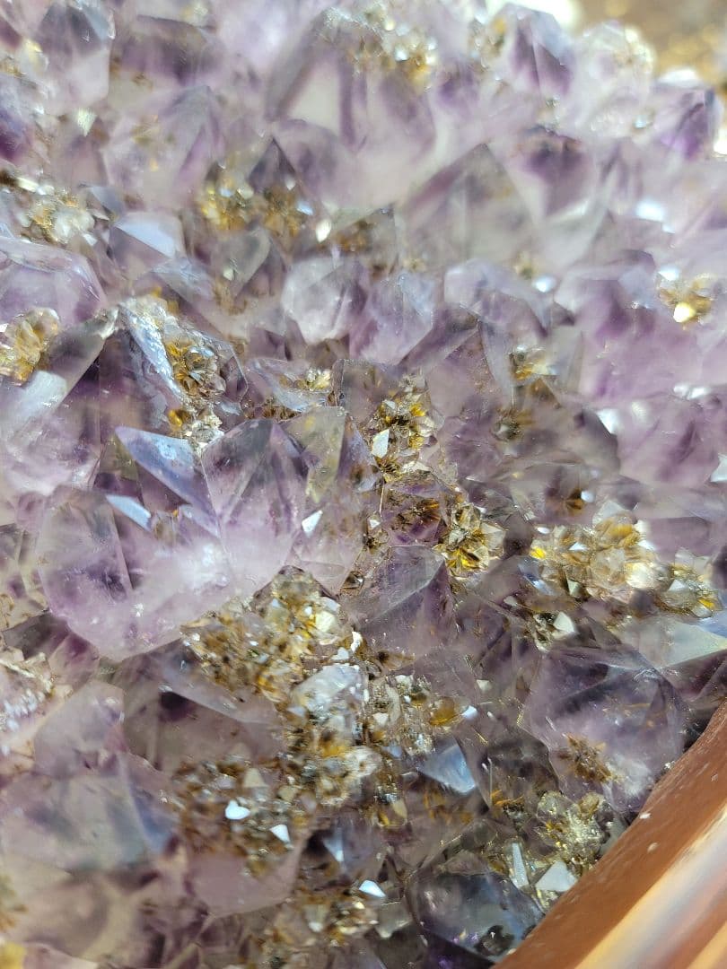 フラワーアメジスト　台付き