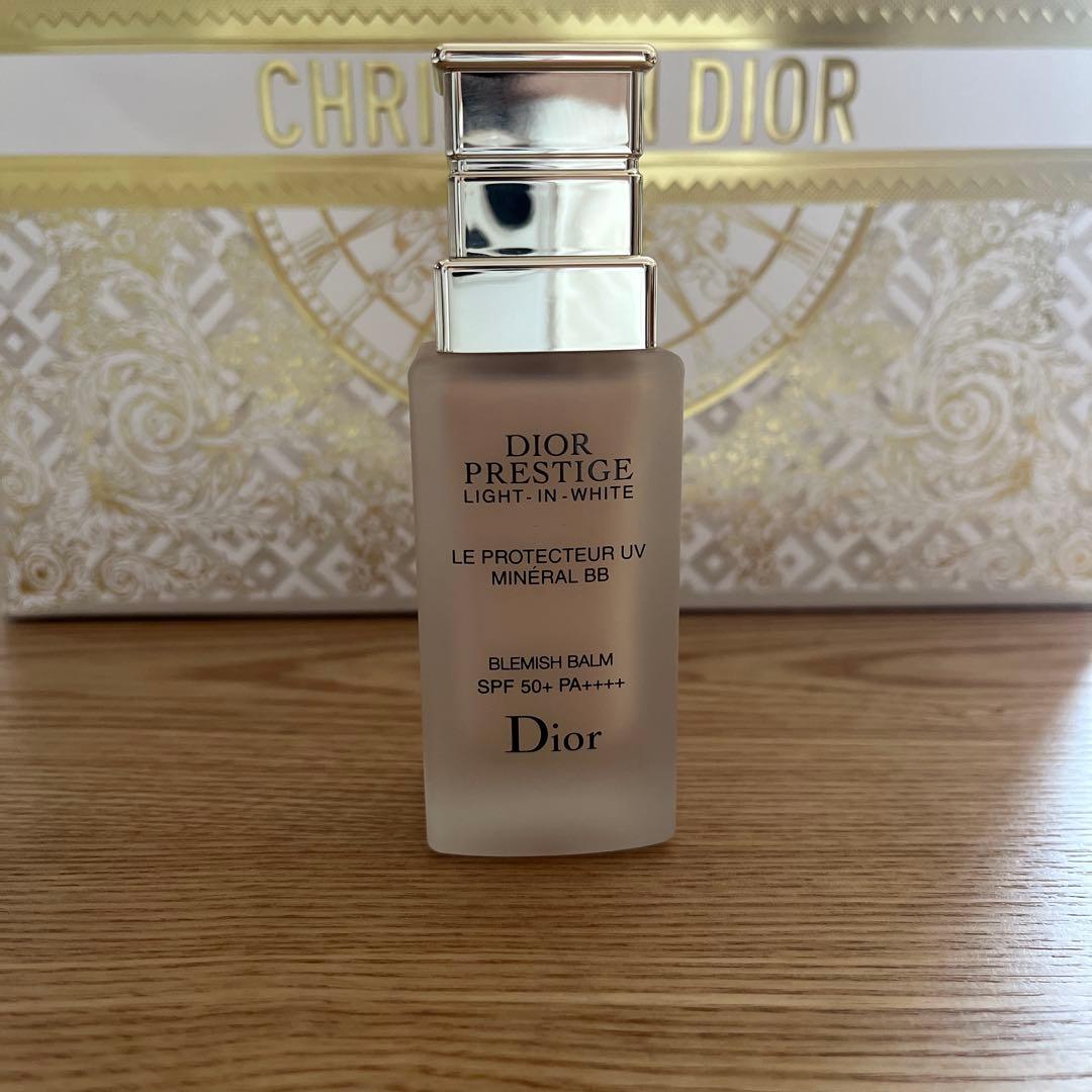 ディオール　プレステージ　ホワイトルプロテクター　UVミネラルBB 01
