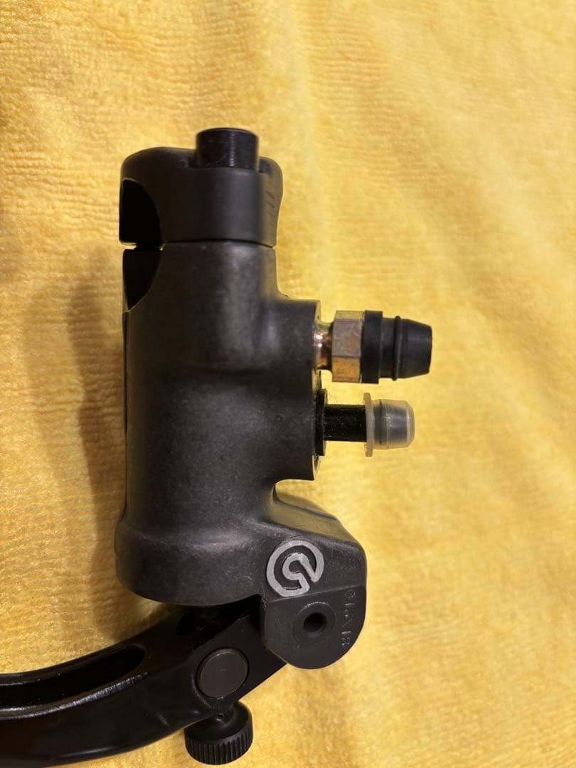 ブレンボ　ラジアルポンプ　ブレーキマスター　16×18