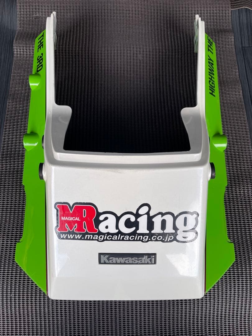 GPZ900R テールカウル