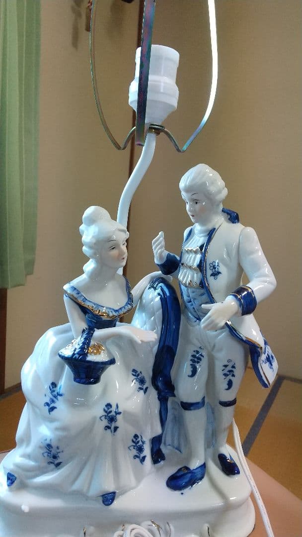 アンティークランプ 貴族 陶器 置物 洋風 インテリア