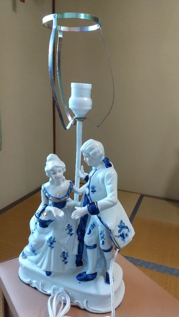 アンティークランプ 貴族 陶器 置物 洋風 インテリア