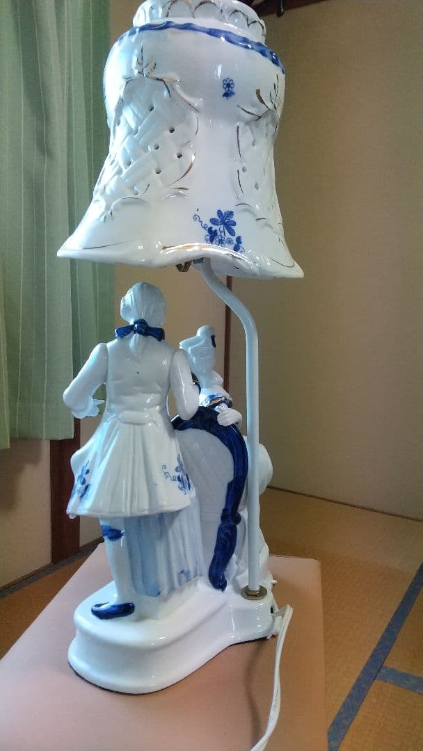 アンティークランプ 貴族 陶器 置物 洋風 インテリア