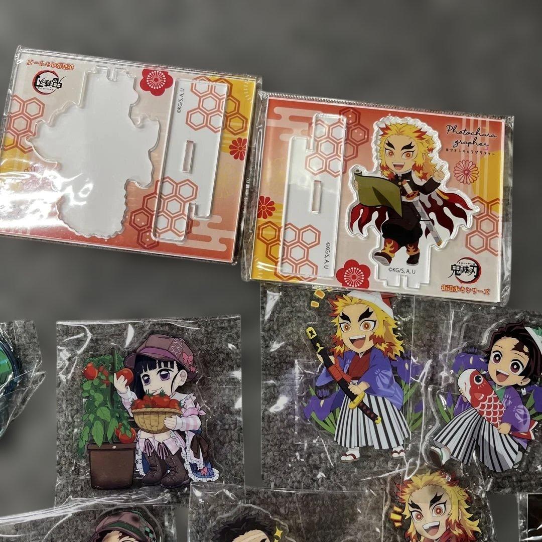 公*o様 221 鬼滅の刃　アクリルスタンド　などまとめ売る　新品